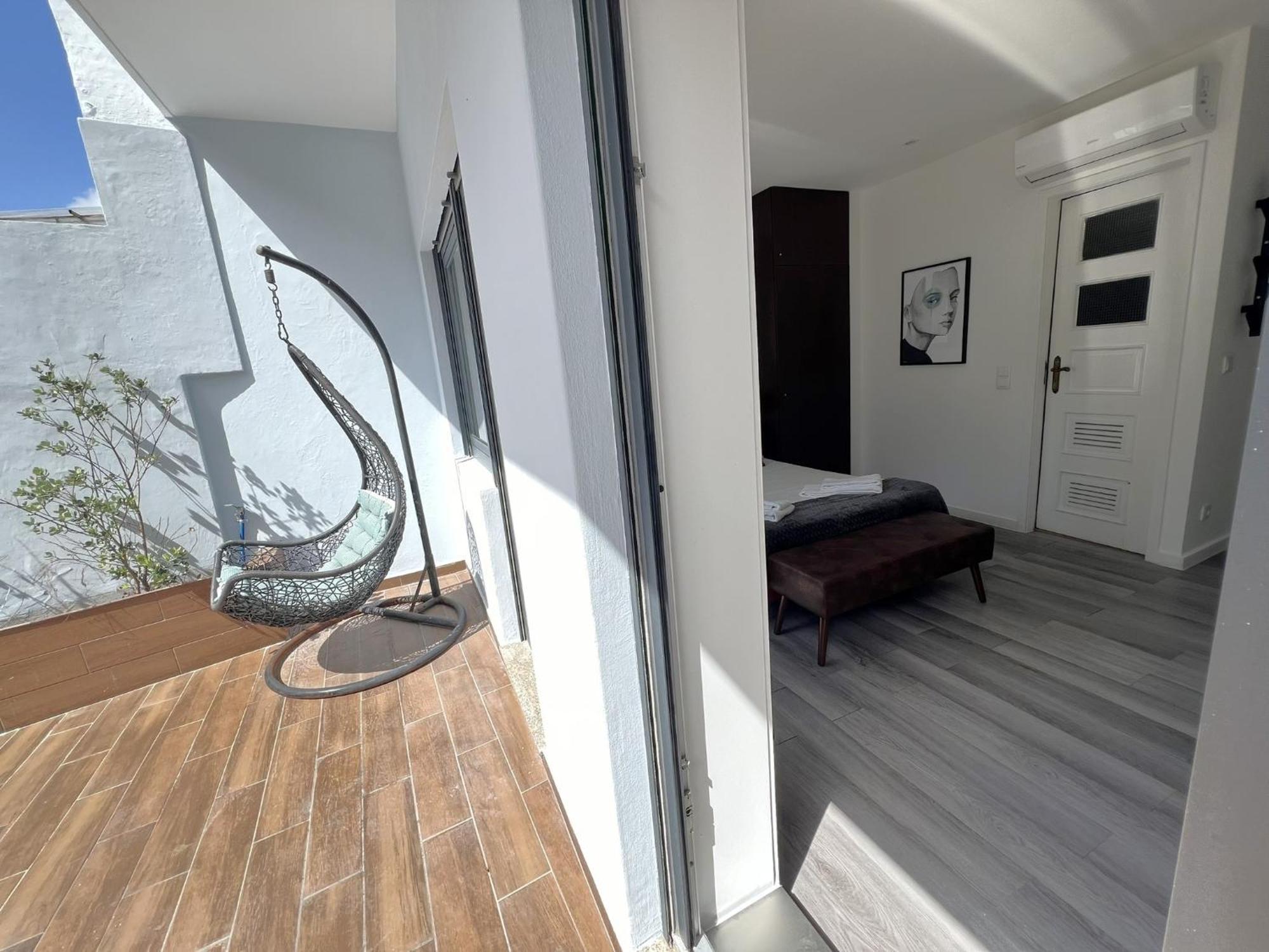 Almada Studios & Suites Porto Exterior photo