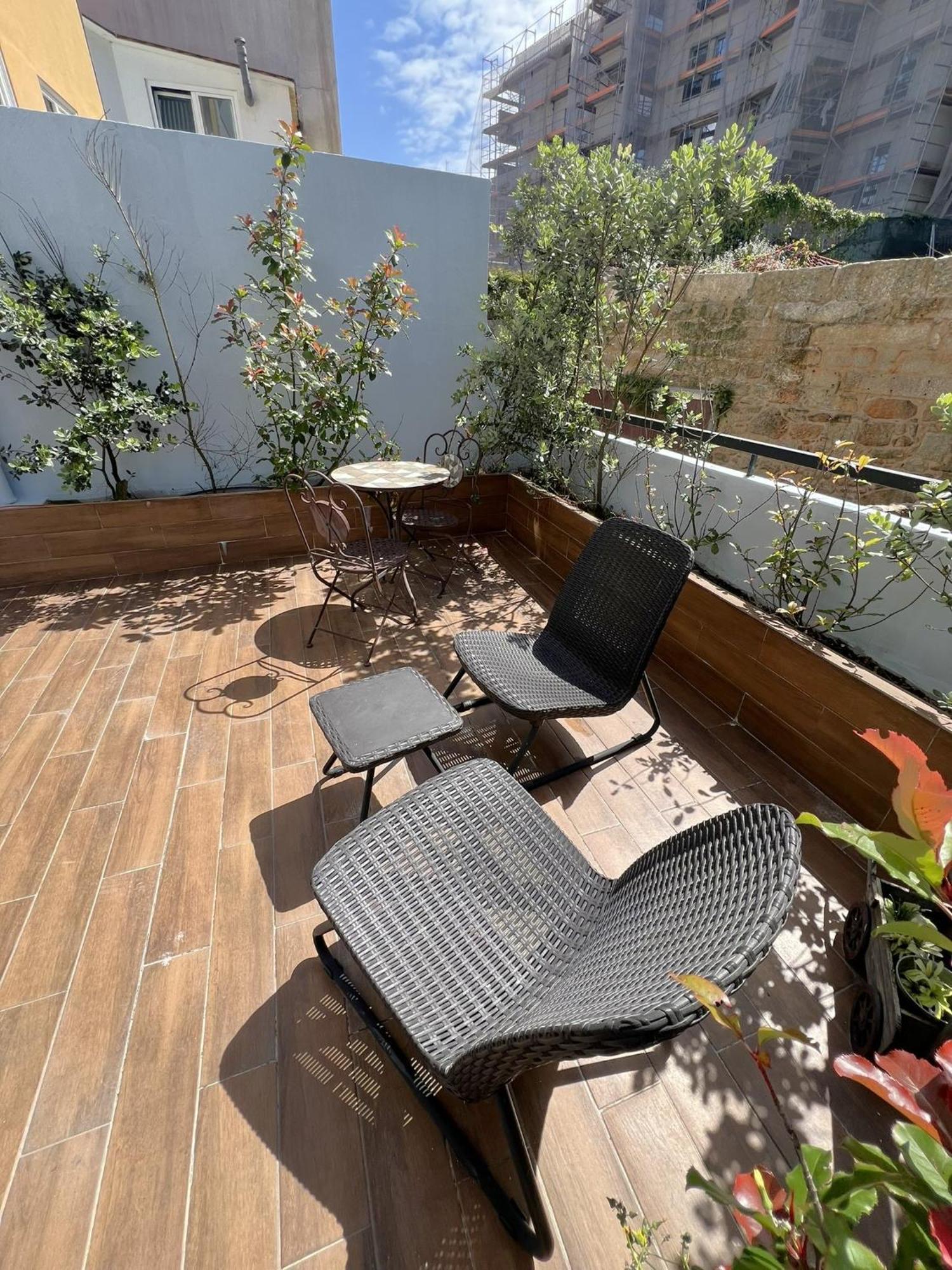 Almada Studios & Suites Porto Exterior photo